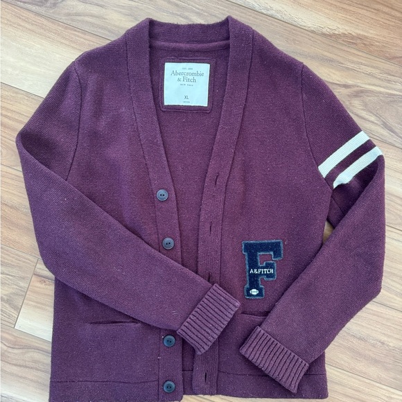Abercrombie & Fitch Burgundy Knit Varsity Cardigan Men’s Size XL - Picture 3 of 4
